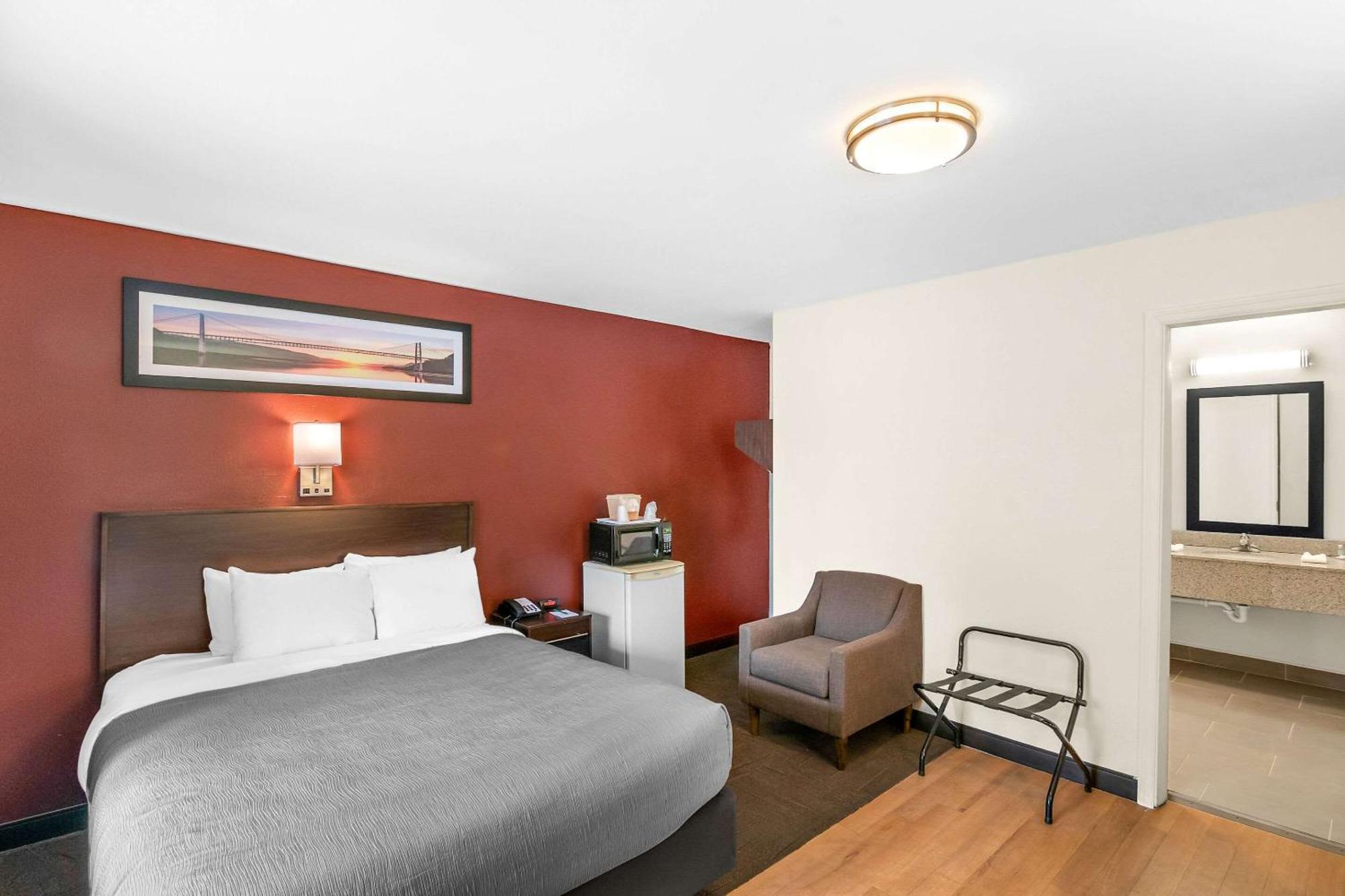 Quality Inn Queensbury Exterior foto
